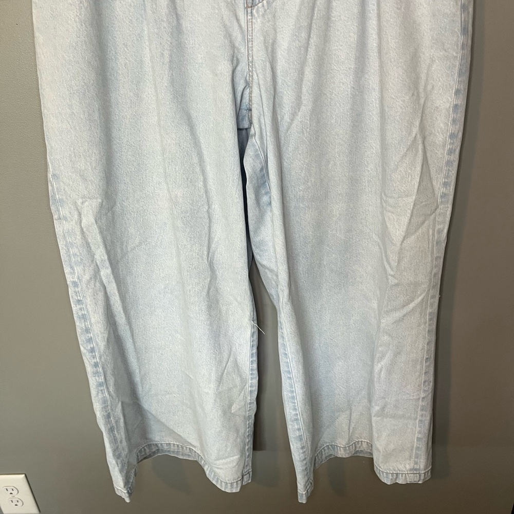 American Eagle Outfitters Light Blue Wide Leg Jeans - Picture 7 of 13